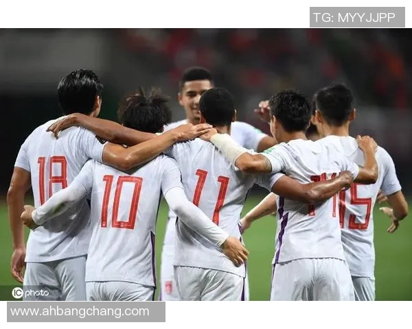 阿笠博士携手足球明星共创精彩赛事背后的故事与梦想 阿笠博士携手足球明星共创精彩赛事背后的故事与梦想