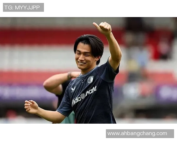 最强头槌足球明星的传奇之路与巅峰时刻揭秘 最强头槌足球明星的传奇之路与巅峰时刻揭秘