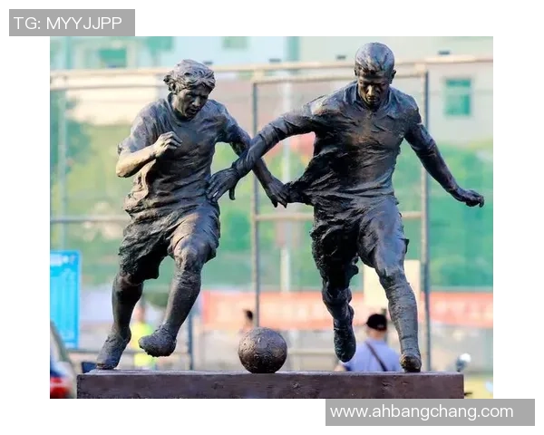 足球明星为中国发声展现体育精神与文化自信的力量